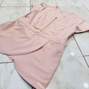 ✨ Jaanuu Scrub Top – Soft Blush Pink | Size Medium ✨